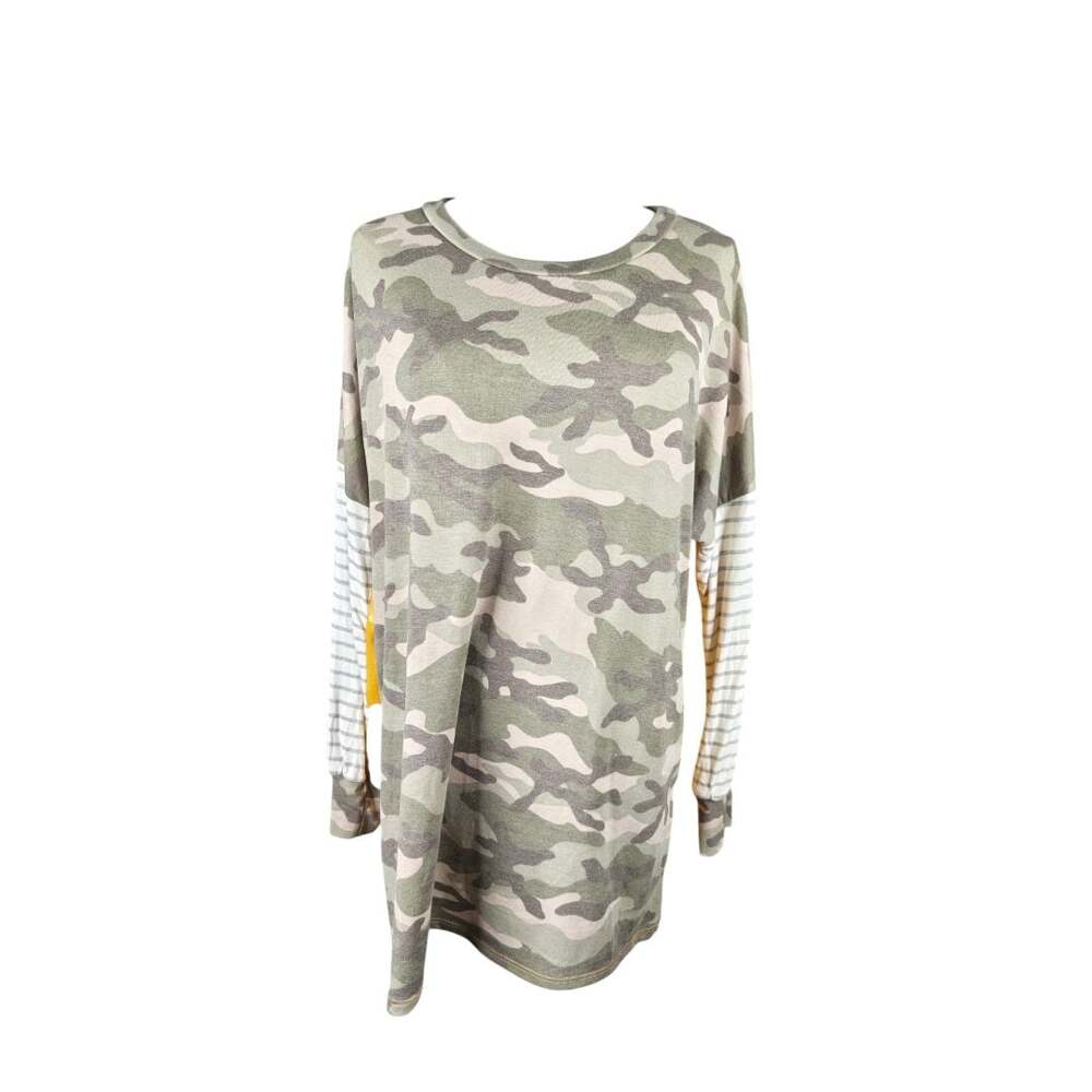 Lovely Melody Long Sleeve Colorblock Camo and Mustard Knit Top Sz. 2XL